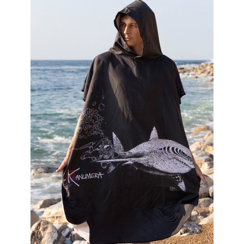 White Shark and Diver Microfibre Poncho (Big Size)