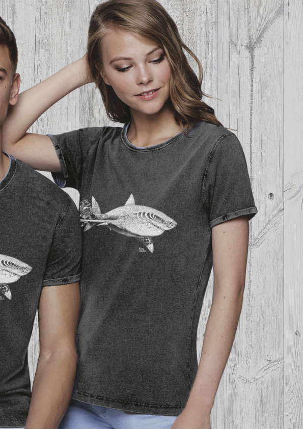 T-shirt délavé Femme Le Requin Blanc et la Plongeuse