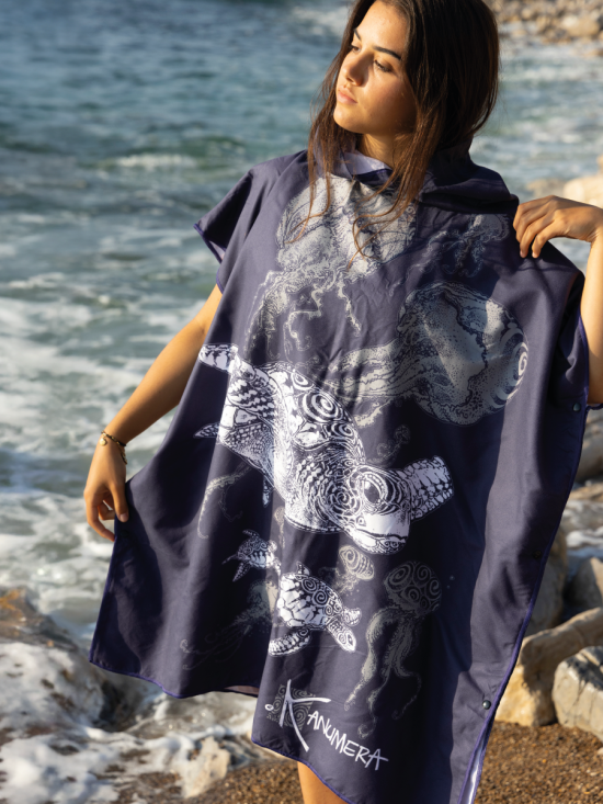 Poncho Microfibre Moyen Modèle Le Banquet des Tortues